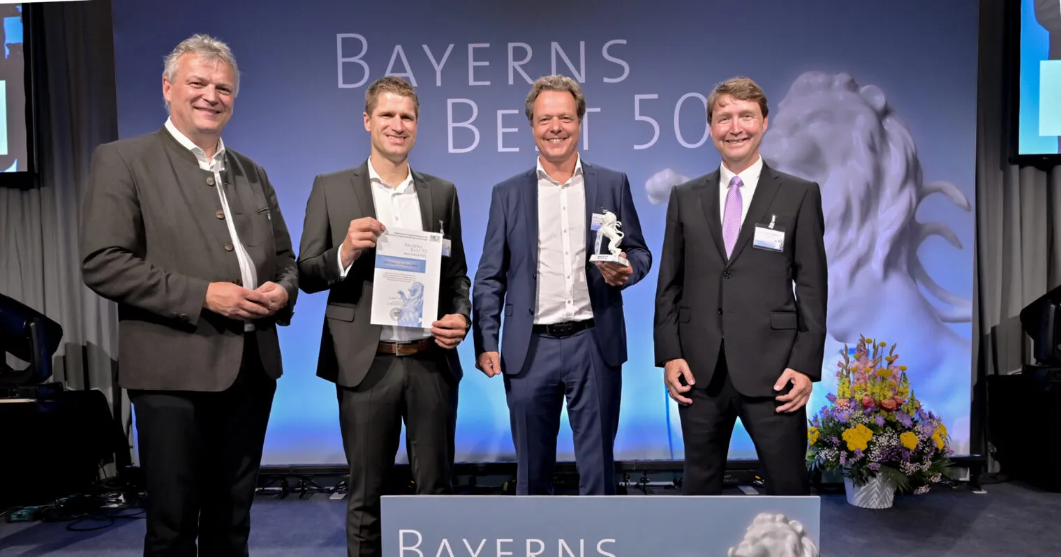 V7672_1263_FATH_Big-1536x1022